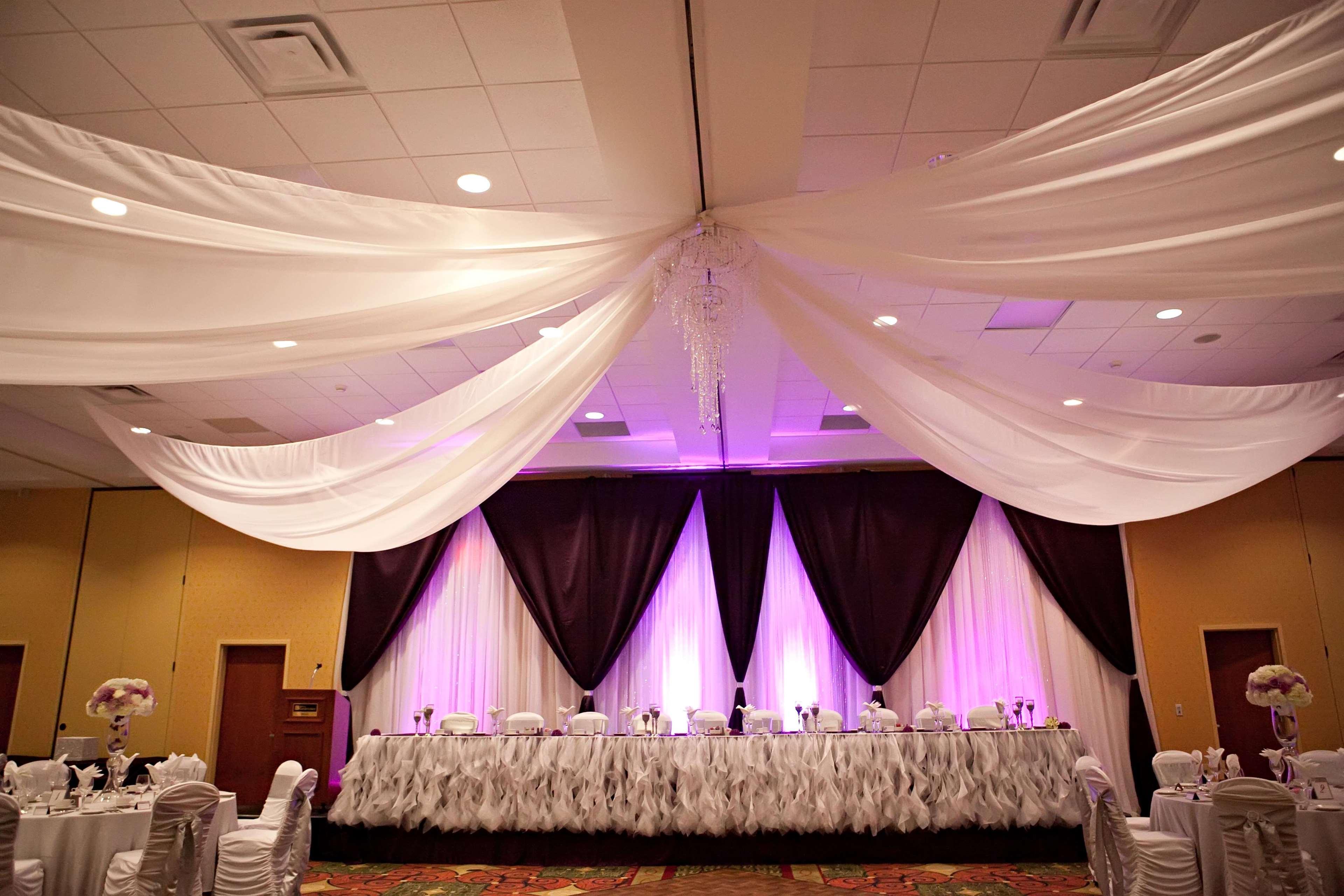 Hilton Garden Inn Ottawa Airport Restaurant photo