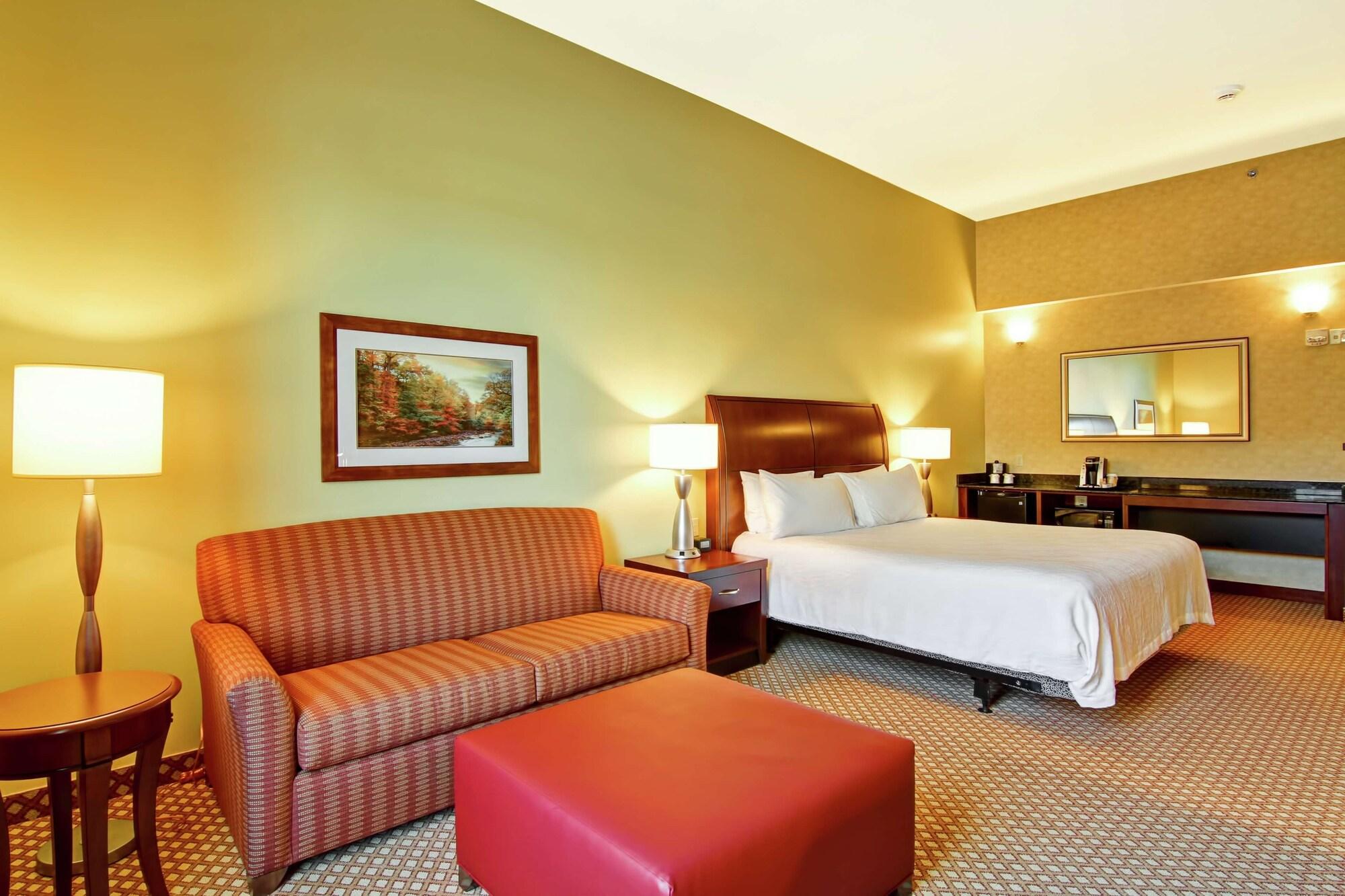 Hilton Garden Inn Ottawa Airport Exterior photo